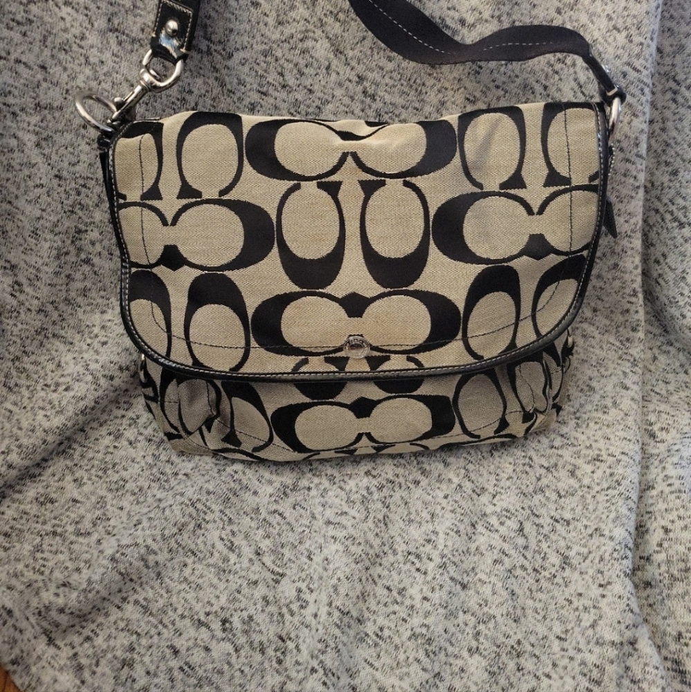 Coach Messenger bag